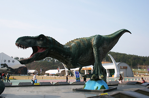 http://www.hanpens.net/tour/index.html?tr_no=161 공룡박물관